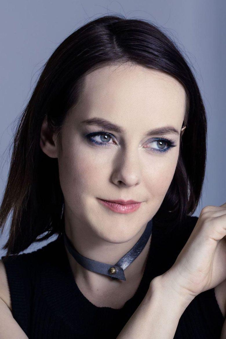 Carine McCandless / Additional Narration (voice)