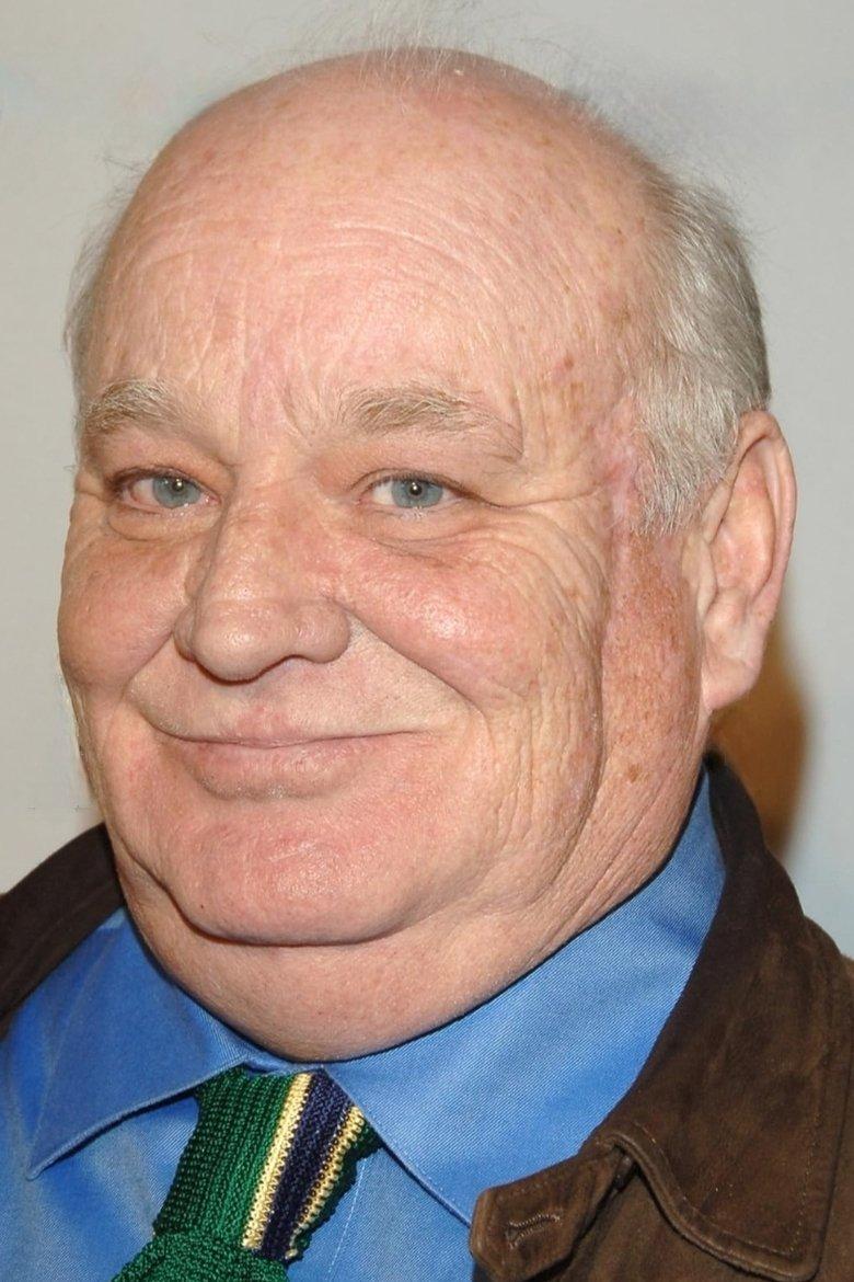 Earl Cross
