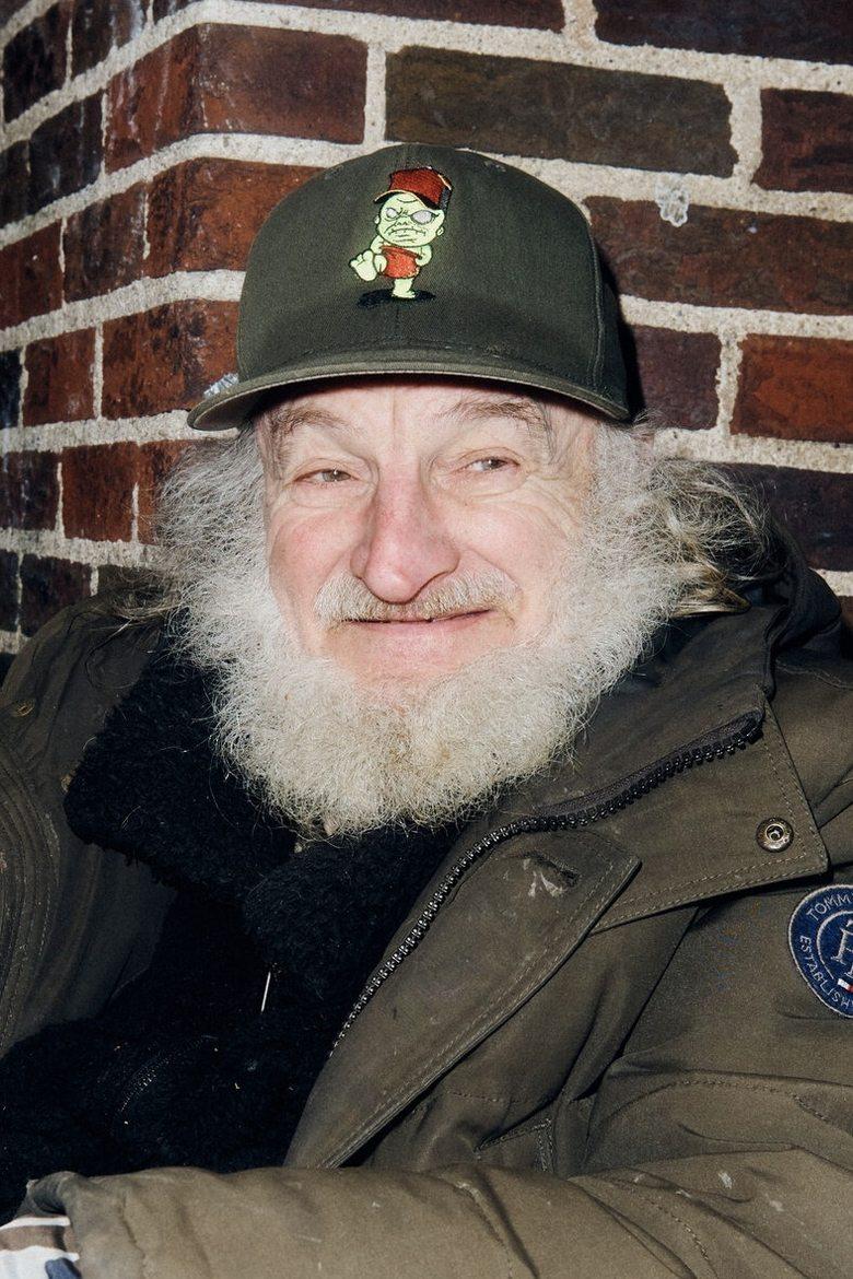 Radioman (uncredited)