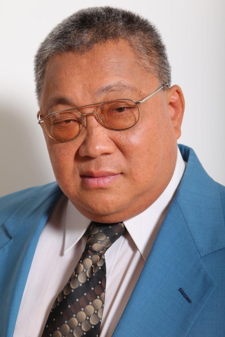 Chinese Choir / Movie Producer (uncredited)